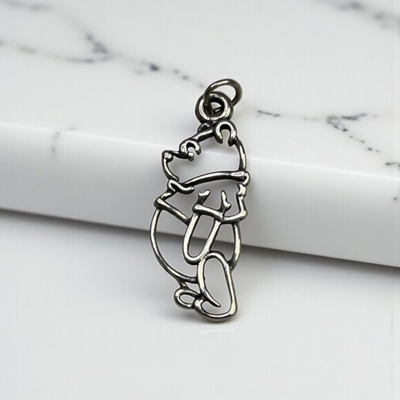 Disney Winnie The Pooh Silvertone Outline Charm Pendant - Picture 1 of 4